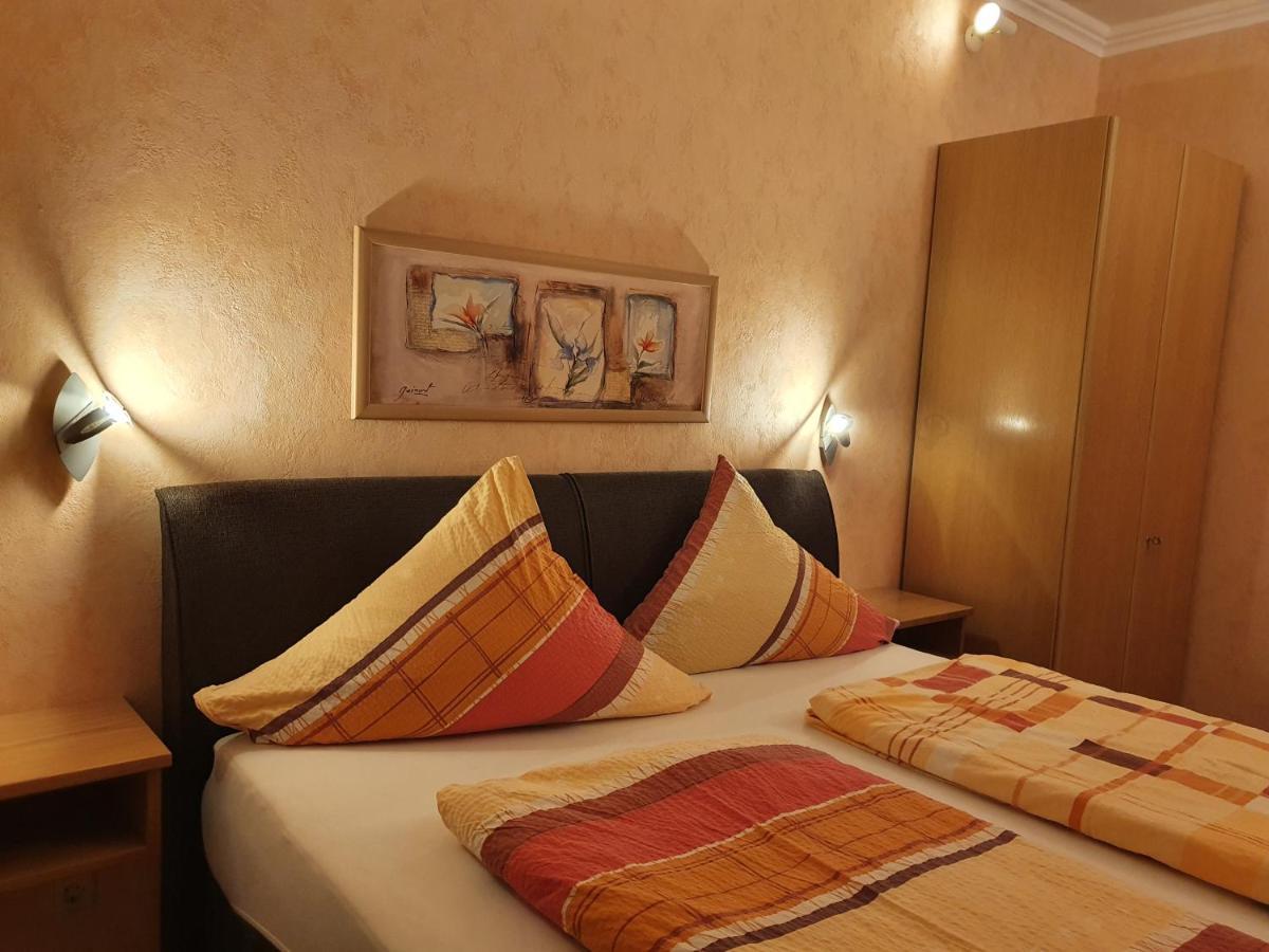 Zum Weingutsmuseum Hotel Кохем Екстериор снимка