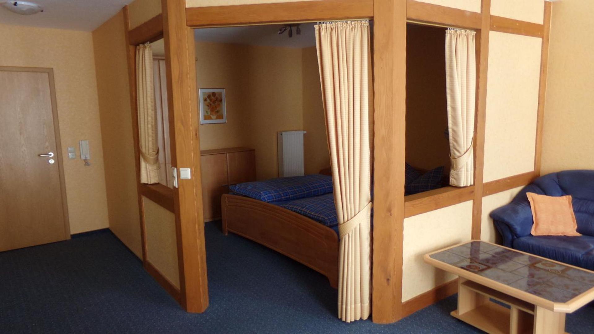 Zum Weingutsmuseum Hotel Кохем Екстериор снимка